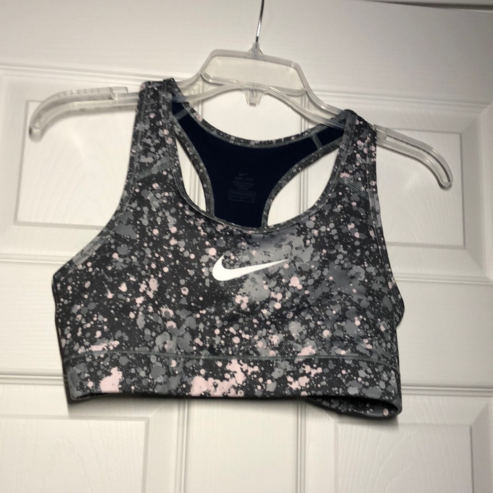 Paint splattered Nike Dri-Fit. NEW CONDITION